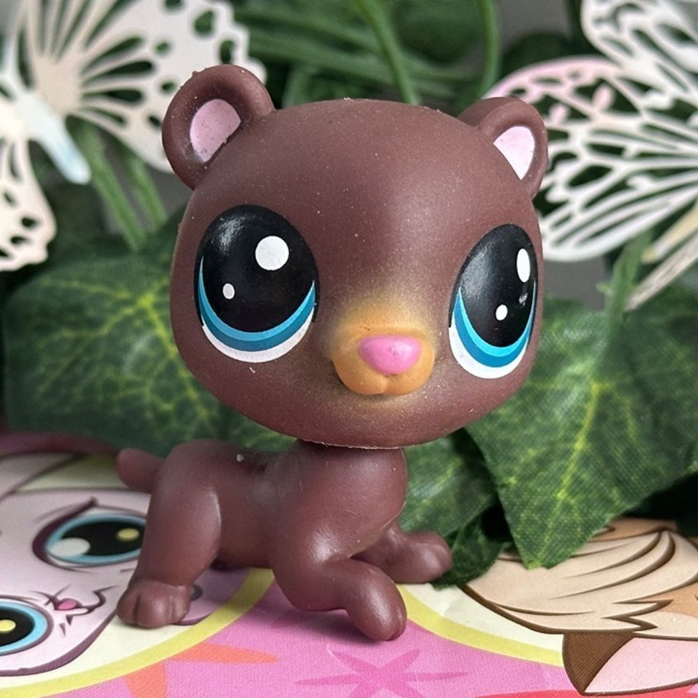 Littlest Pet Shop LPS 116 Brown Yellow Bear Blue - Picture 1 of 4